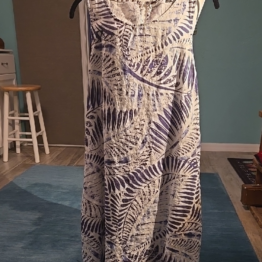 Stylish Blue and White Fern Midi Dress